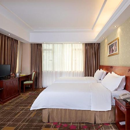 Vienna Hotel Dongguan Hou Street Wanda Plaza Экстерьер фото