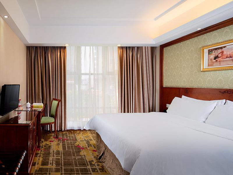 Vienna Hotel Dongguan Hou Street Wanda Plaza Экстерьер фото