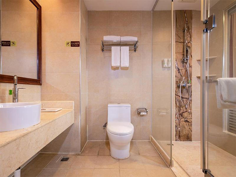 Vienna Hotel Dongguan Hou Street Wanda Plaza Экстерьер фото